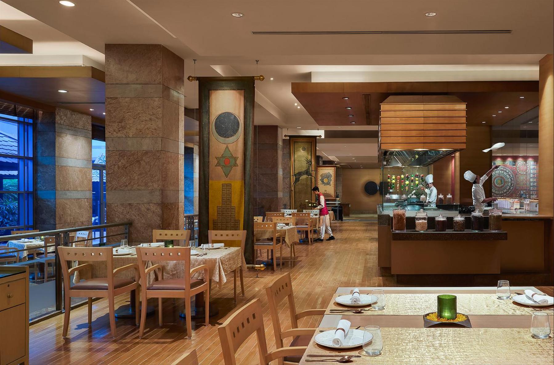 Grand Hyatt Mumbai Hotel And Residences Εξωτερικό φωτογραφία The restaurant